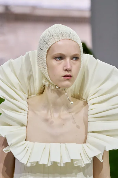 Look 130